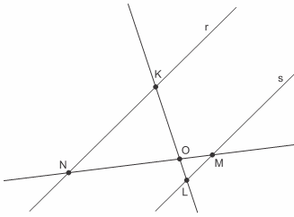 (UFSC 2020 - Adaptada) Triângulos CrkpF7EE